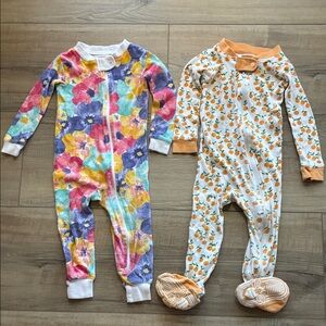 2 Burt’s Bees Baby Floral & Orange Print One-Piece Pajamas 12 Months
